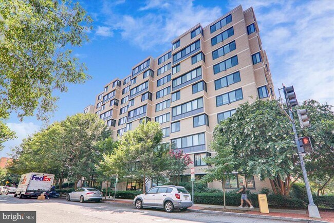Building Photo - 2030 F St NW