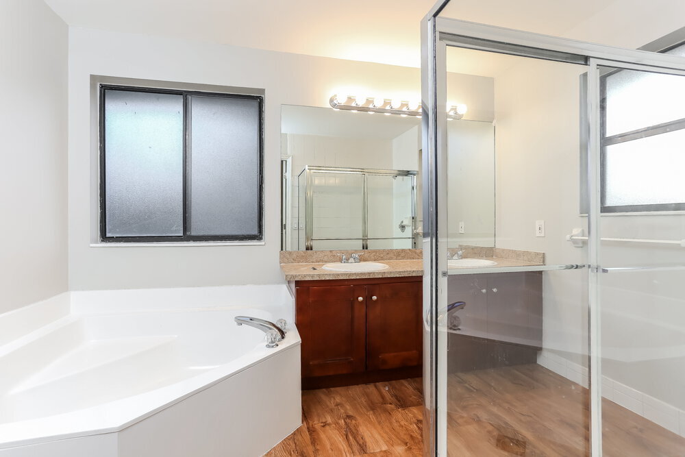 Building Photo - 487 SW 169th Terrace