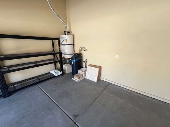 Building Photo - A Fantastic 4 Bedroom Home with the primary Downstairs, in Silverado Ranch