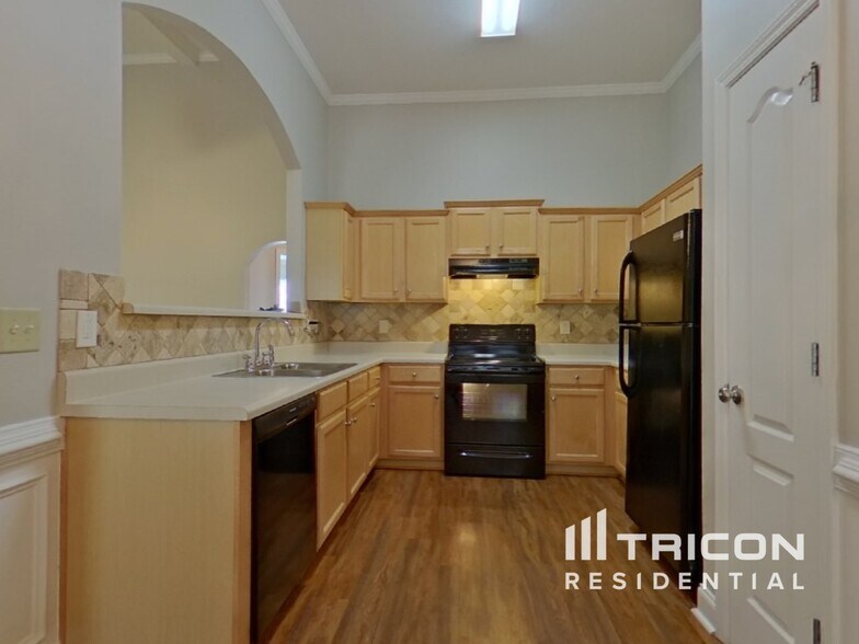 Building Photo - 162 Meadow Spring Ct