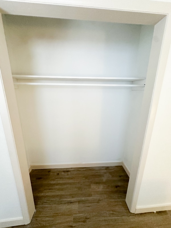 Building Photo - 4605 NW Ozmun Ave