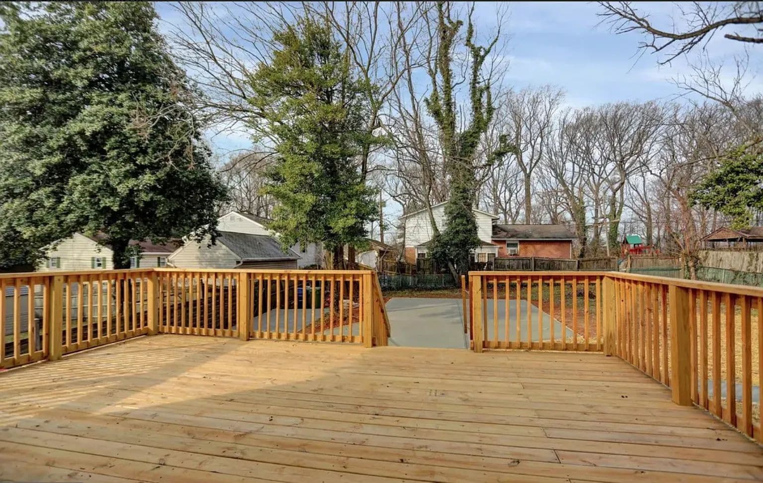 Building Photo - 5922 Benton Heights Ave