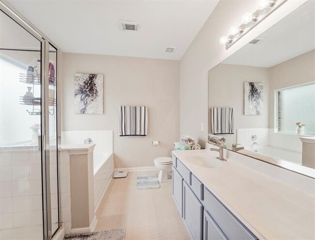 Building Photo - 2806 Crestbrook Bend Ln