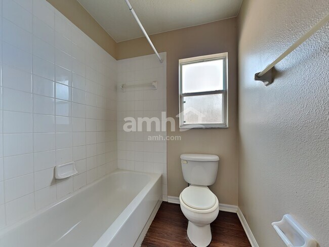 Building Photo - 5233 Mango Fruit St