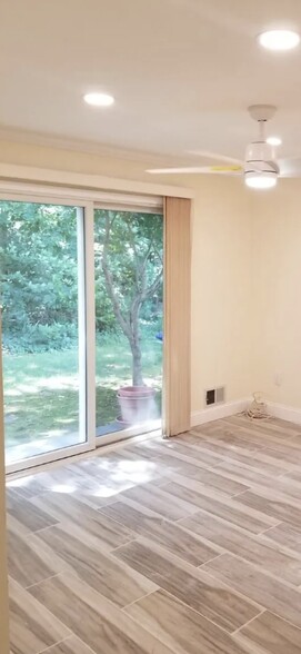 Sunny Bedroom with Sliding doors to backyard - 18 Mallard Dr