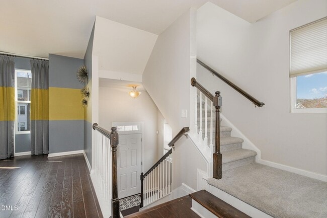 Building Photo - 9142 Falkwood Rd