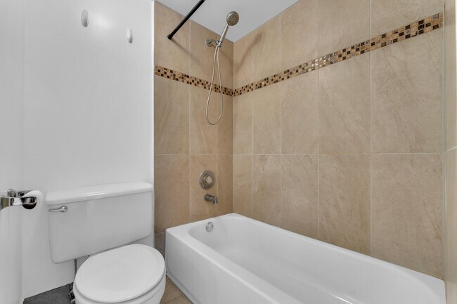 Building Photo - 1224 S Military Trail