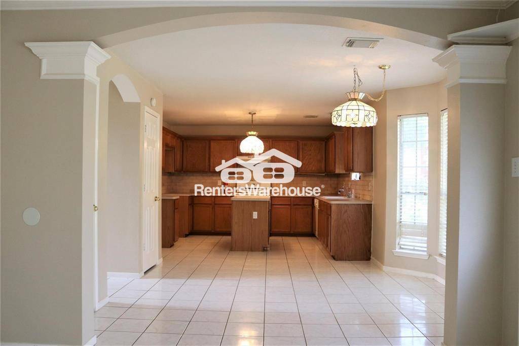 Building Photo - 1514 Kincross Ct
