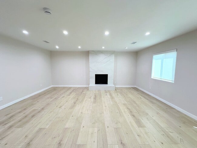 Building Photo - 6722-6724 Hesperia Ave. &amp; 18020 Welby Ave.