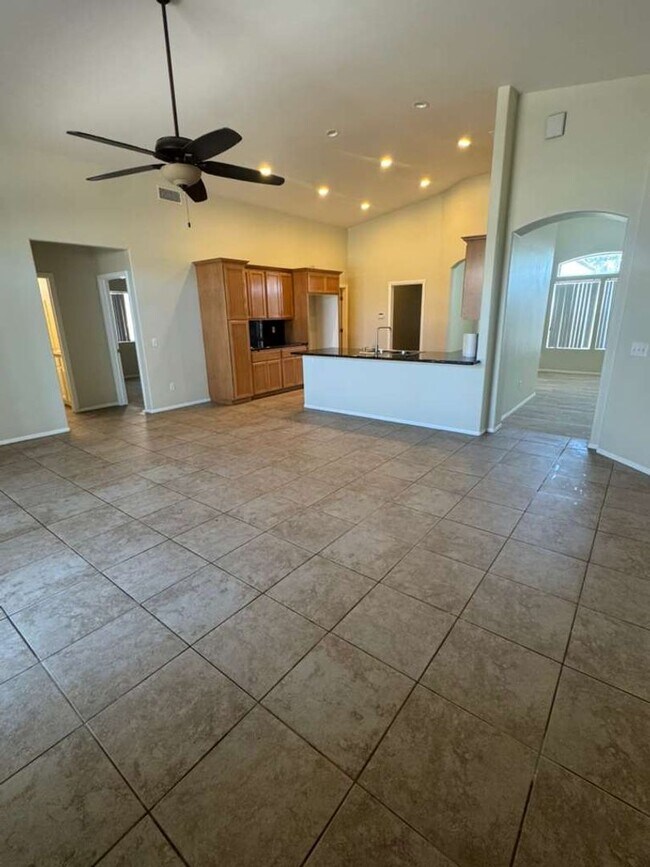 Building Photo - AVAILABLE NOW - $500 off first month rent - 4bd/2ba, 1895 Sq. Ft. Single Family Home with Solar
