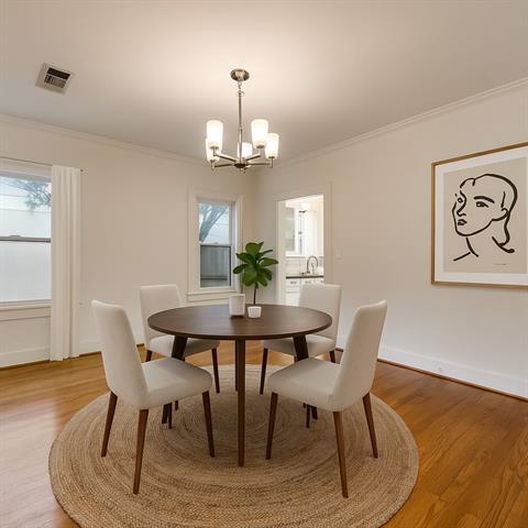 Building Photo - 6155 Richmond Ave