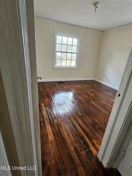 Building Photo - 4627 Estelle Dr