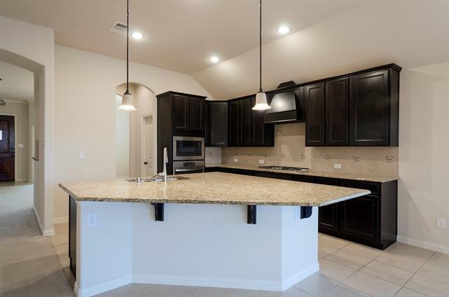 Building Photo - 10876 Leesa Dr
