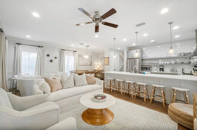 Building Photo - 587 Patina Blvd