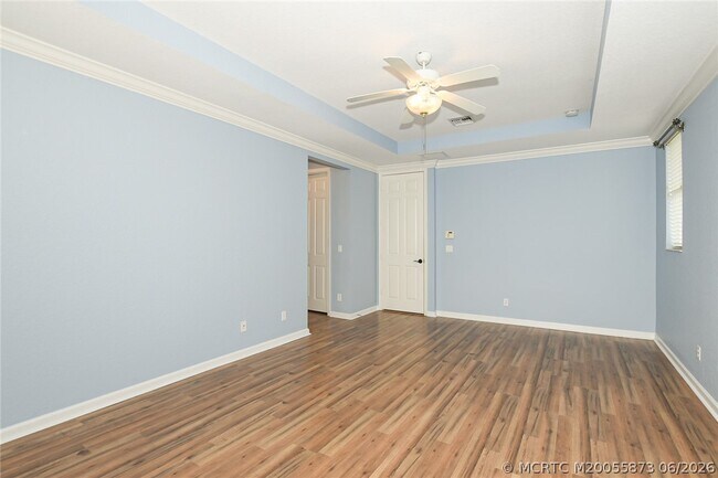 Building Photo - 2206 SW Cape Cod Dr