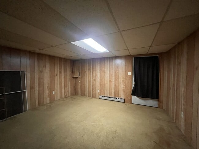 Building Photo - Woods Edge 3-Bedroom Townhome!