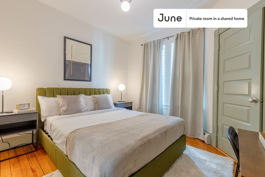 Primary Photo - Private bedroom in 4 bed/1 bath Home