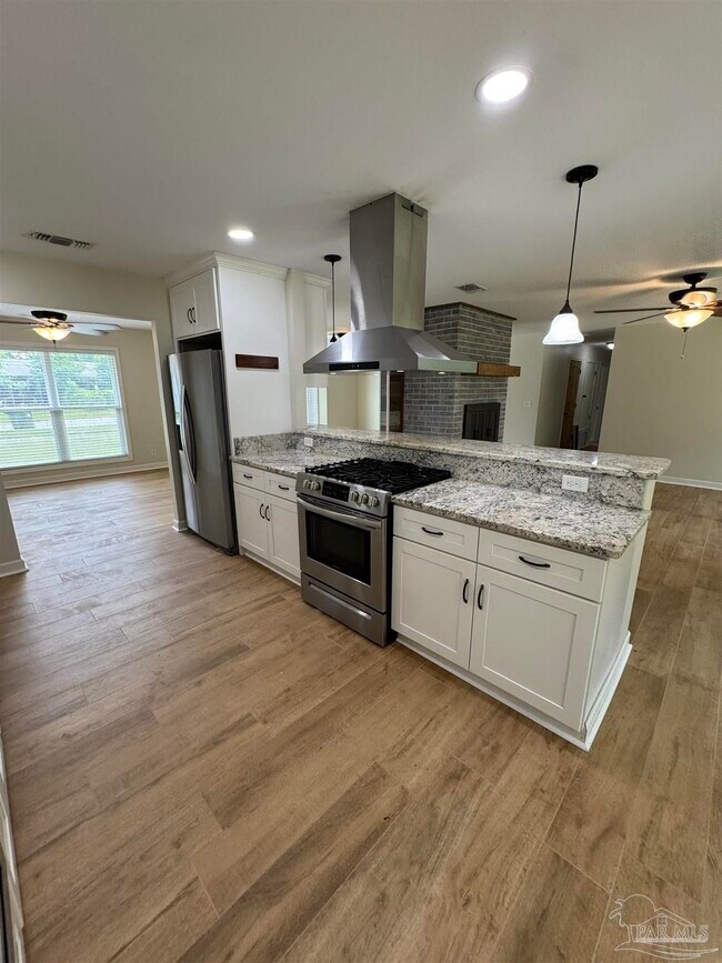 Building Photo - 7866 Apollo Dr