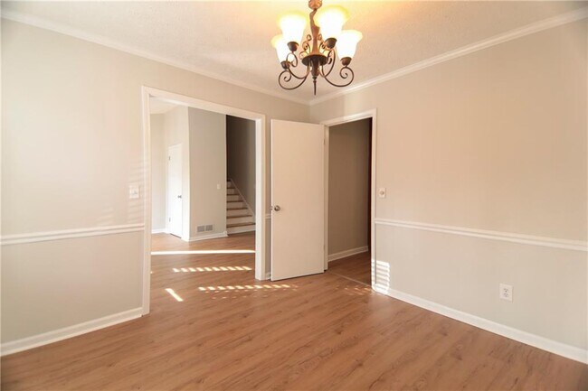 Building Photo - 516 Faith St