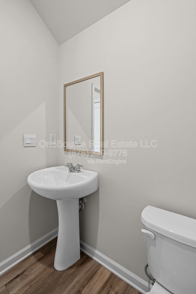 Building Photo - 1635 Villageside Ct