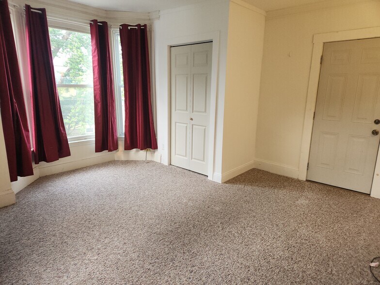 LR or BR on 2nd fl w/ new closet - 261 Elm St