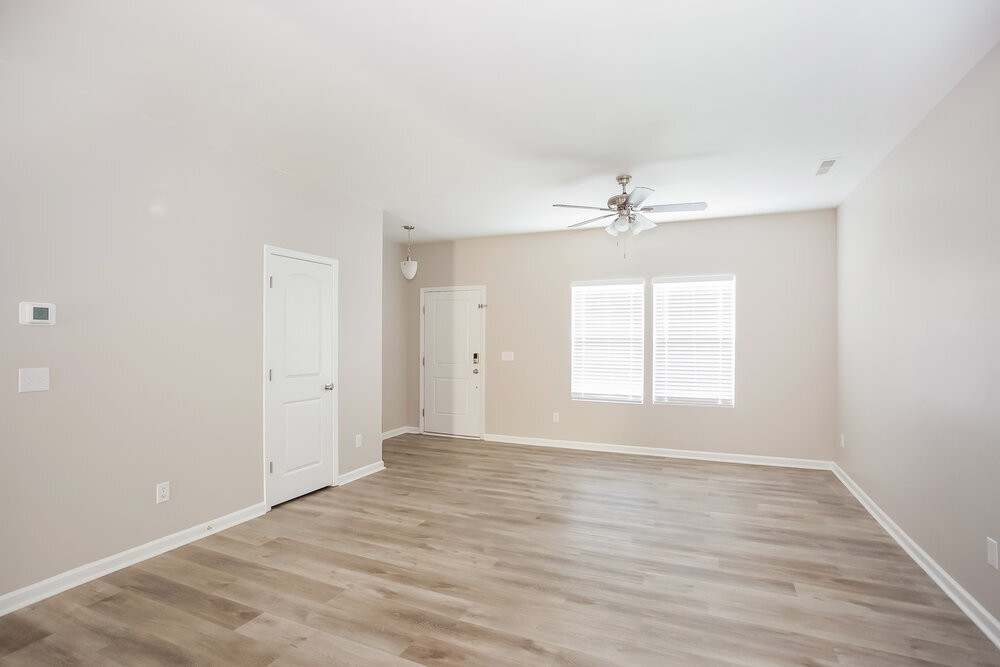 Building Photo - 3378 Saddlebrook Dr