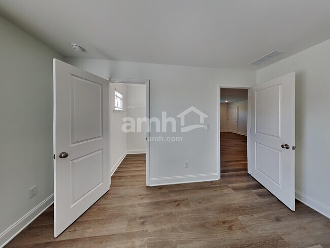 Building Photo - 206 Argea Dr