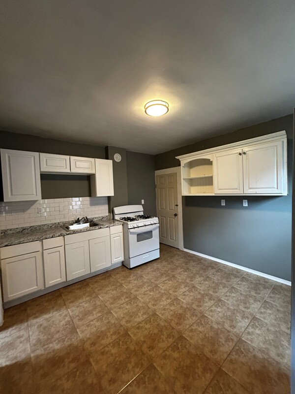 Building Photo - 1518 Meylert Ave