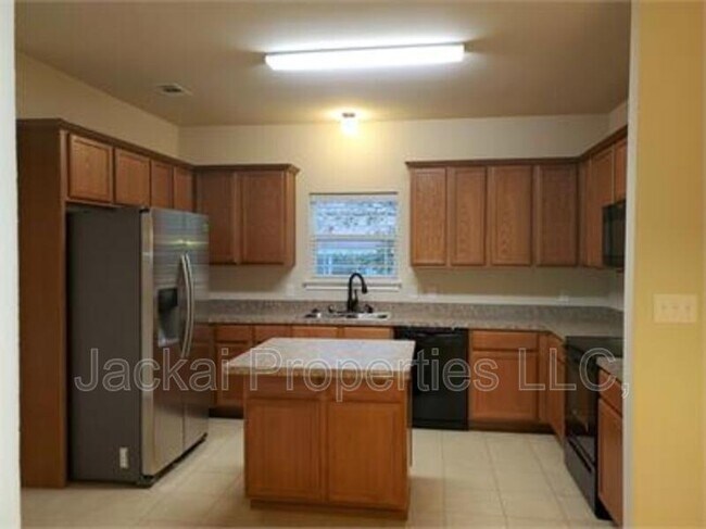 Building Photo - 214 N Ricketts St