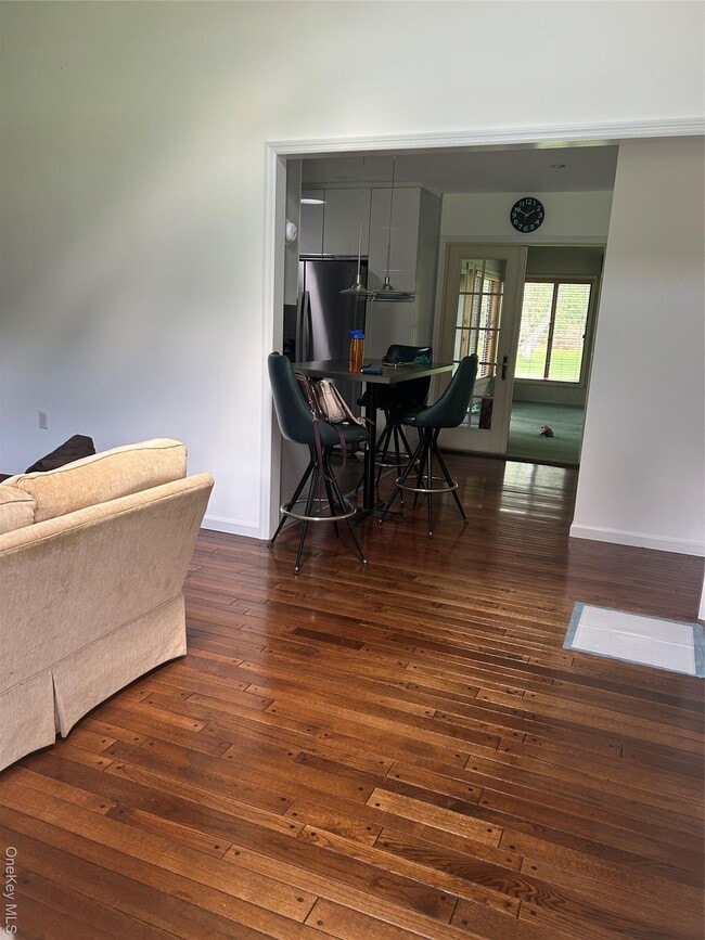 Building Photo - 1406 NY-82