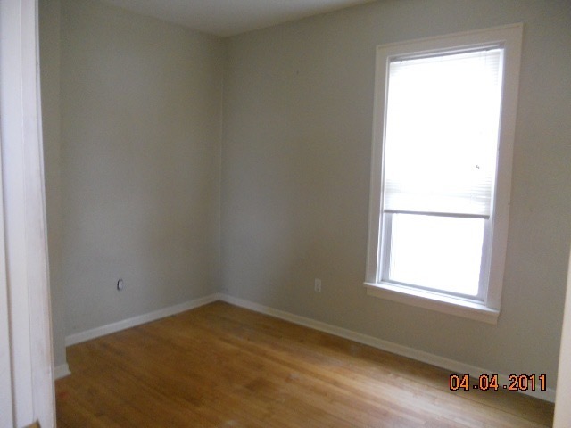 Building Photo - Updated Single Family 3 bedroom