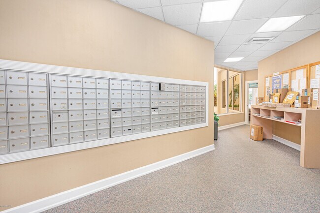 Building Photo - 2967 S Atlantic Ave