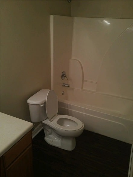 Building Photo - 303 Graystone Cir
