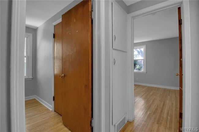 Building Photo - 42 Layton Ave