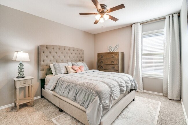 Building Photo - 158 Coyote Trl