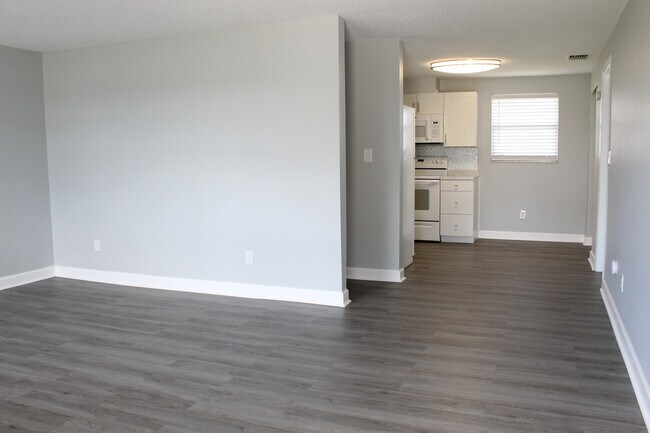 Building Photo - 178 175th Ave E