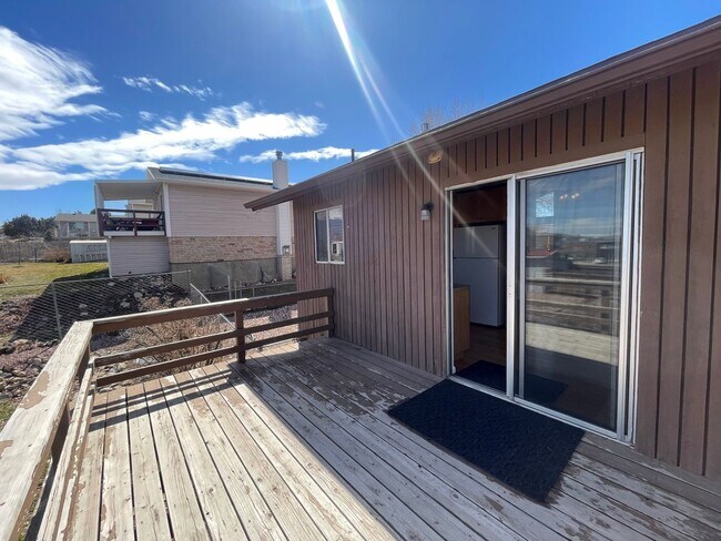 Building Photo - Beautiful Remodeled Home with nice yard.