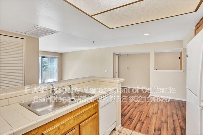 Building Photo - 5885 El Cajon Blvd