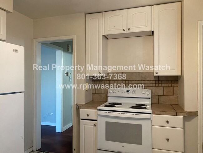 Building Photo - $500 Off Move In Special on This Spacious ...