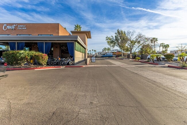 Building Photo - STUNNING Furnished OASIS 2 bed/2 bath Condo in McCormick Ranch