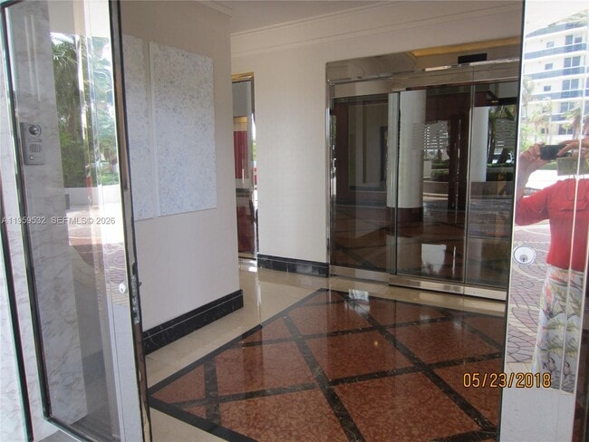 Building Photo - 9601 Collins Ave