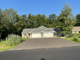 Building Photo - 3581 Veterans Ave
