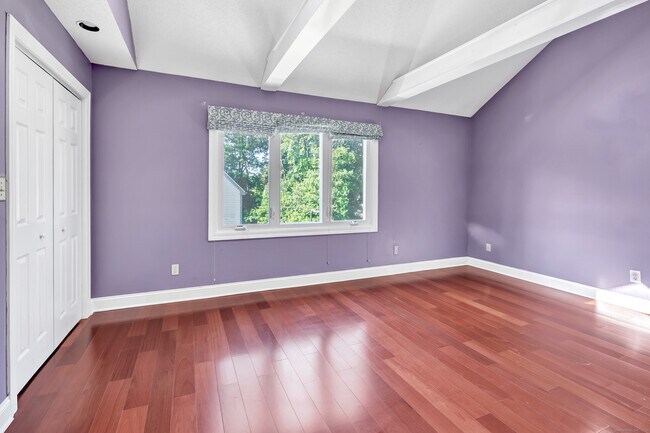 Building Photo - 66 Westview Terrace