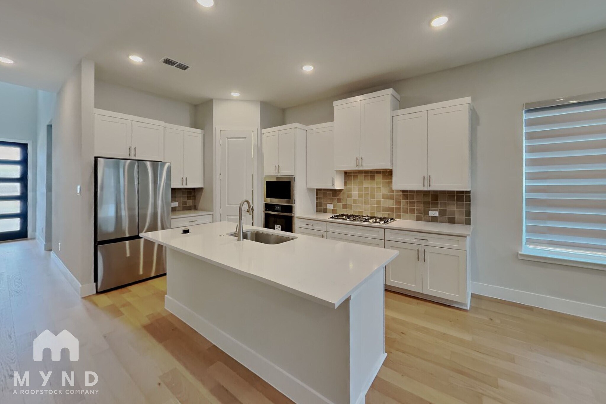 Building Photo - 3012 Eleanor Dr