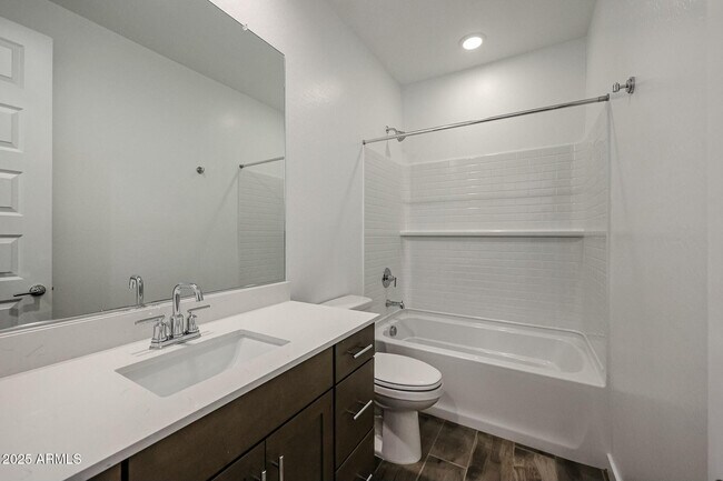 Building Photo - 7591 W Honeysuckle Dr