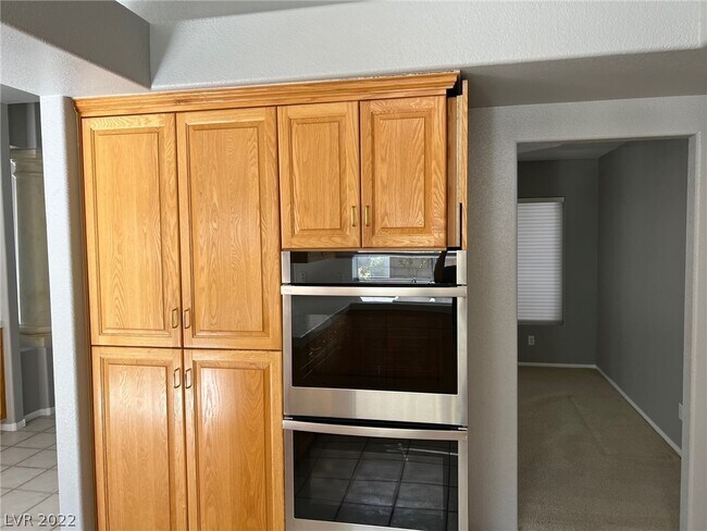 Building Photo - 2229 Fiero Dr