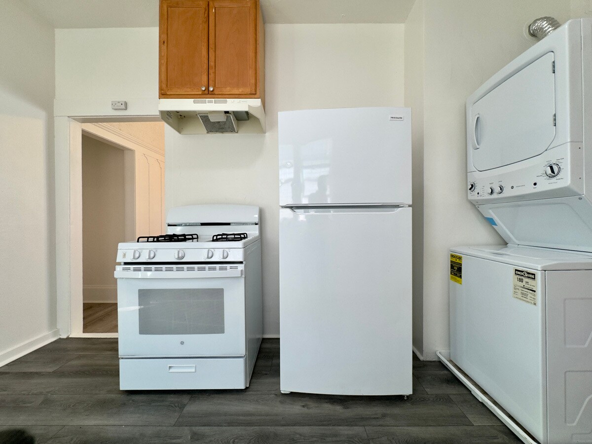 Building Photo - 3641 West St