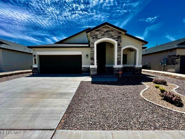 Primary Photo - 14740 Mike a Mendoza Ave