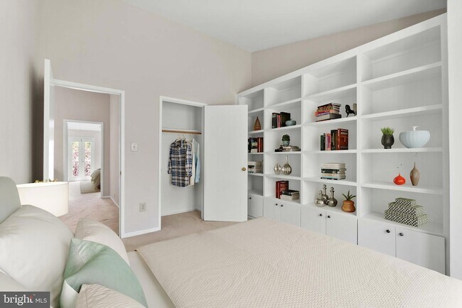 Building Photo - 10849 Whiterim Dr