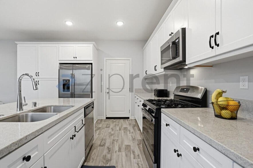 Building Photo - 1607 Jedediah Pl